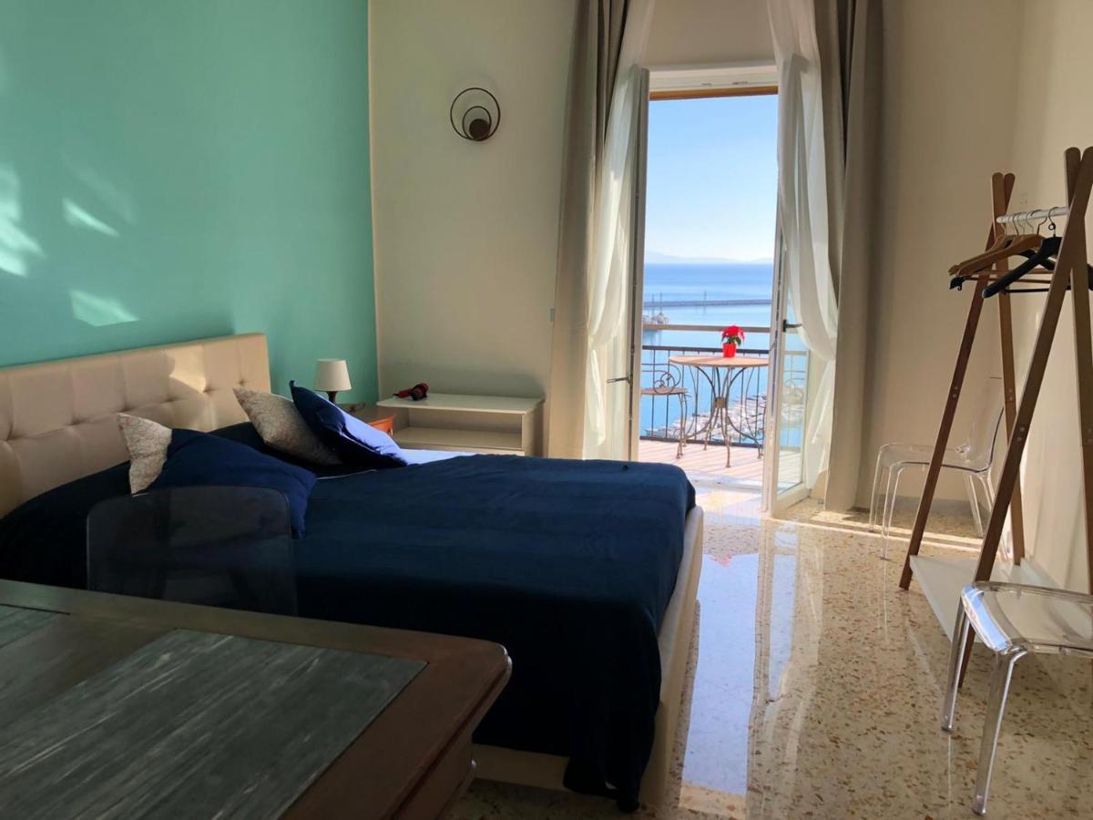 Casa Sul Mare Bed & Breakfast Salerno Dış mekan fotoğraf